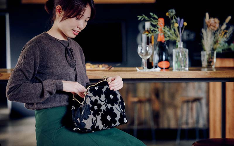 亥之吉横長ベンリーがま口モケットマーガレット