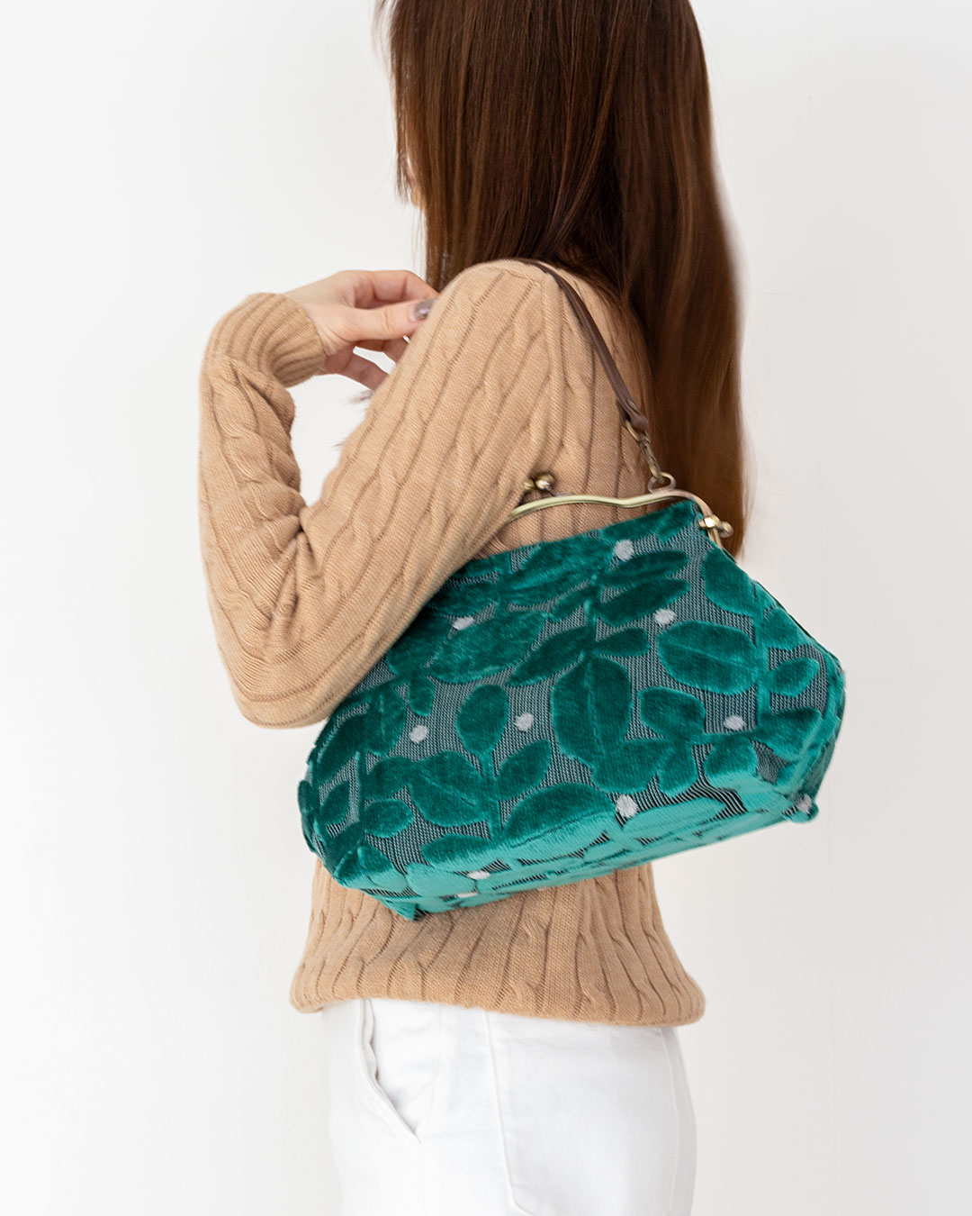 亥之吉横長ベンリーがま口はっぱドットみどり